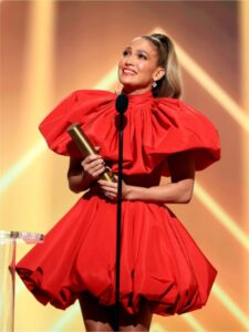 Dženifer Lopez na dodeli nagrade „The People’s Icon of 2020“