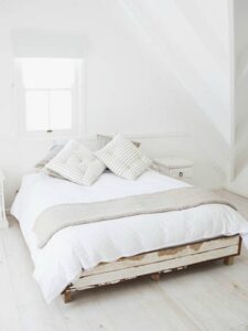 Kako bela posteljina utiče na san