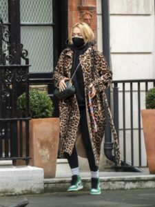 Leopard kaput + duks: Rita Ora u Londonu