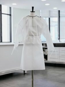 Louis Vuitton proizvodi bolničke haljine