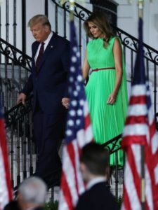 Melanija Tramp zablistala u zelenoj haljini brenda Valentino