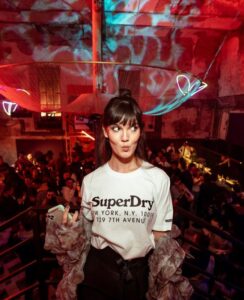 Noć kada je Beograd sreo Japan: Superdry žurka okupila je  brojne ljubitelje britanskog brenda