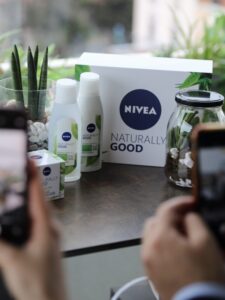 Nova Nivea prirodna i 100% transparentna linija