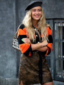 Street style: kako nositi beretke u stilu „Emili u Parizu“