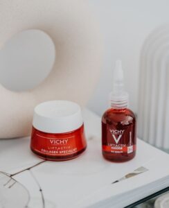 Vichy Novitet: Liftactiv B3 dark spots serum sa dvostrukim dejstvom protiv hiperpigmenaticija i bora