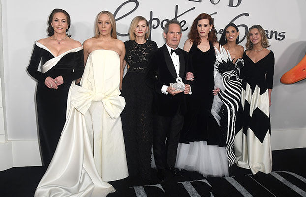 Sjaj i glamur na crvenom tepihu: Zvezde serije ‘Feud: Capote vs. The Swans’ oduševile na premijeri