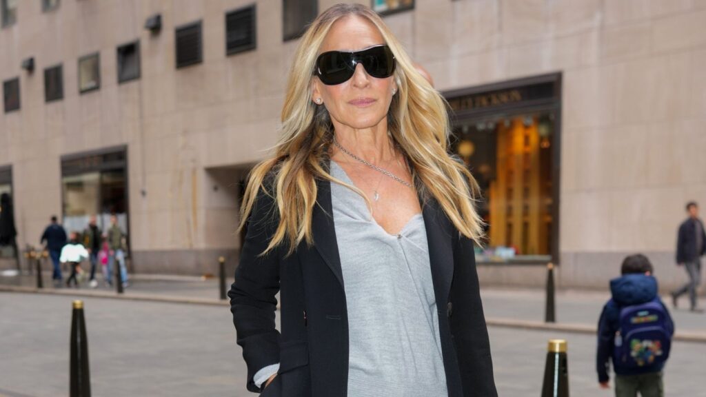 Sarah Jessica Parker pretvorila svoj skinny džins u capri pantalone - baš kako bi Carrie uradila!