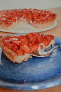 Lagano i osvežavajuće: Brza torta sa jagodama
