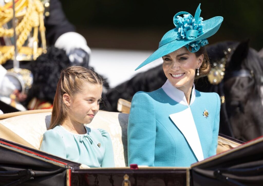 Kate Middleton i princeza Charlotte u izdanju inspirisanom Dianom