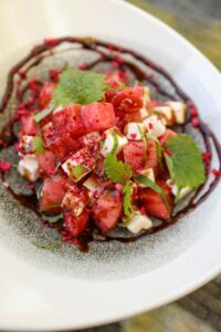 Letnja salata s lubenicom, fetom i mentom