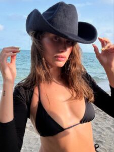 Perioralni dermatitis: Hailey Bieber otkriva kako se bori sa ovim kožnim problemom