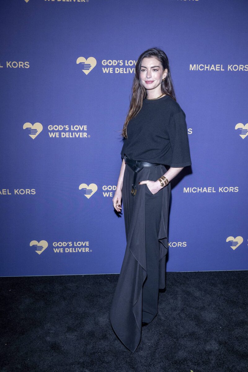 Anne Hathaway odlikovana Golden Heart priznanjem