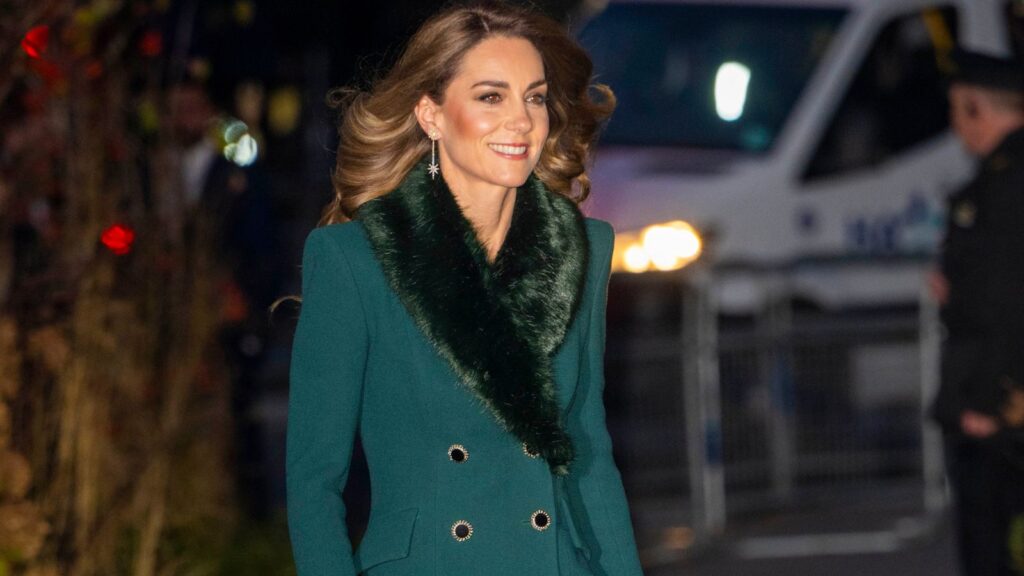 Da li je ovo najotmeniji outfit princeze Kate, do sada?