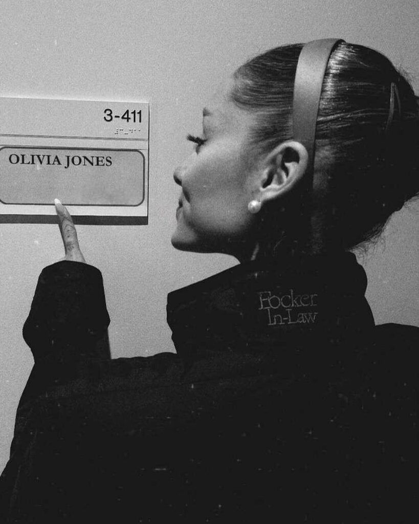 Robert De Niro, Ariana Grande i Ben Stiller u filmu Focker In-Law, novom nastavku Meet the Parents franšize.