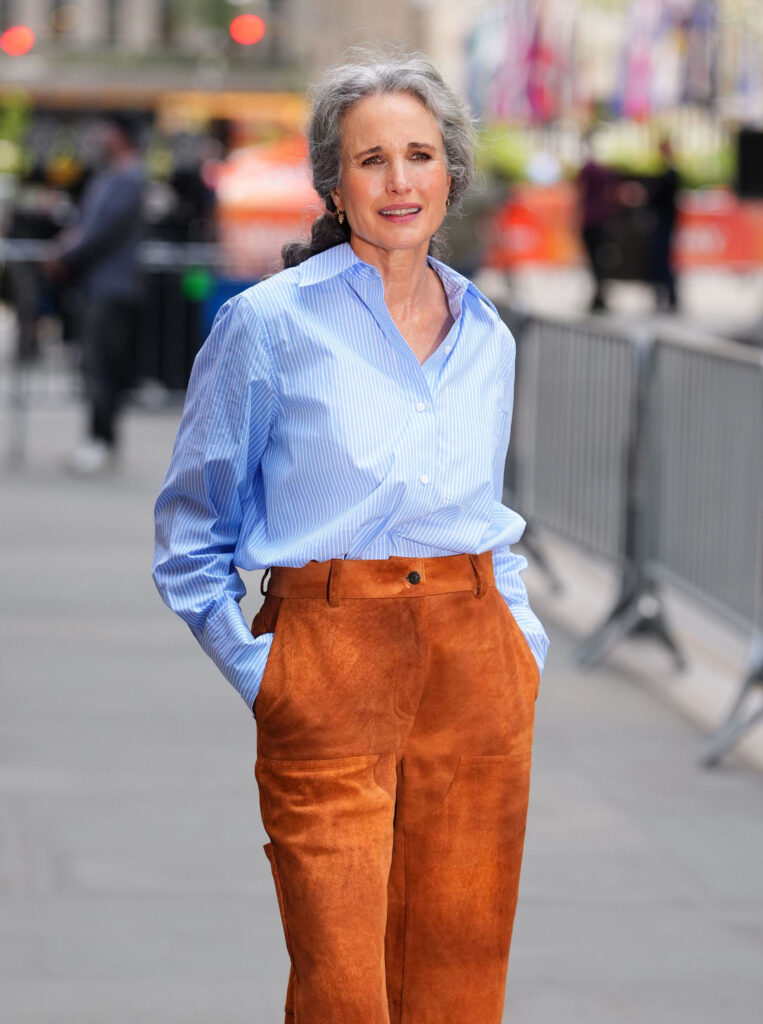 French blending: Tajna savršeno prirodne sede kose