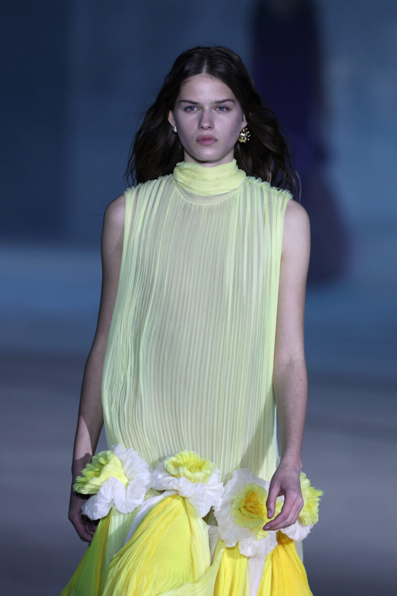 Dior spojio holivudski glamur i francuski šik u Cruise 2027 kolekciji