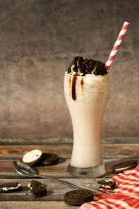 Kako da napravite Oreo milkšejk kod kuće